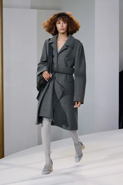 Look 7